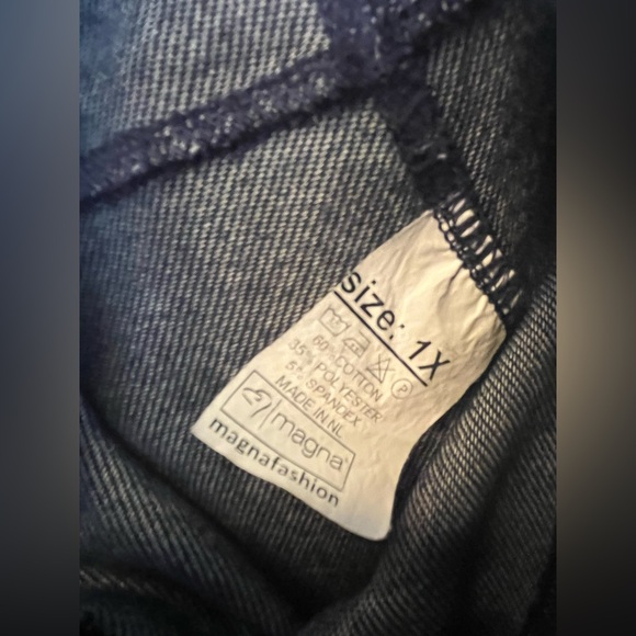 Magna Navy Blue Leggings Size 1X - Picture 2 of 4